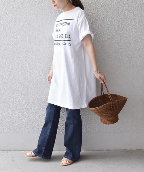 SHIPS（シップス）の「【SHIPS別注】Goodwear Aラインチュニック◆（Tシャツ/カットソー・レディース・チャコールグレー/ライトホワイト/ベージュ/グリーン・ONE SIZE）」の21枚目の写真