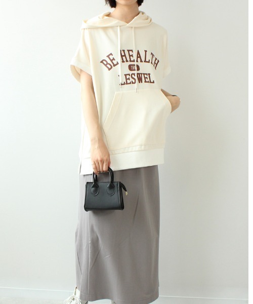 leswel（レスウェル）の「【M～5L 大きいサイズ】ロゴ入り チュニック パーカー（Tシャツ/カットソー・レディース・チャコールグレー/ラベンダー/クリーム・M/4L/3L/LL/L/5L）」の12枚目の写真