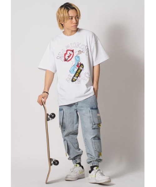 RE730(アールイーセブンサーティー)の「RE730 スケボーに乗ったなみおくん 半袖ビッグシルエットTシャツ(Tシャツ/カットソー・メンズ・ブラック/オフホワイト・MEDIUM/LARGE/X-LARGE)」の8枚目の写真
