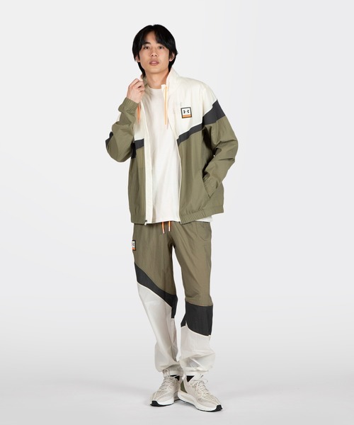 UNDER ARMOUR（アンダーアーマー）の「UA 21230 フルジップ ジャケット（トレーニング/メンズ）（その他アウター・メンズ・ブラック×グレー/カーキ・3XL/L/M/S/XL/XXL）」の3枚目の写真