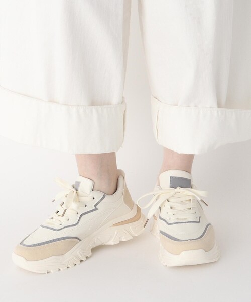 cs T&P(シーエスティーアンドピー)の「コンピカラー・スニーカー【厚底/軽量/ボリュームソール/安定感/csT&P】(スニーカー・レディース・ベージュ/ブルー・S/M/L/LL)」の3枚目の写真