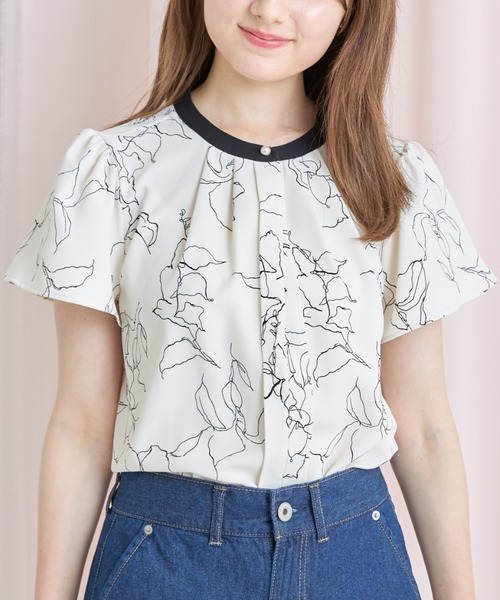 tocco closet（トッコ　クローゼット）の「パール釦タック入り２ＷＡＹ配色ブラウス（シャツ/ブラウス・レディース・ブラック/ネイビー/オフホワイト・M）」の2枚目の写真
