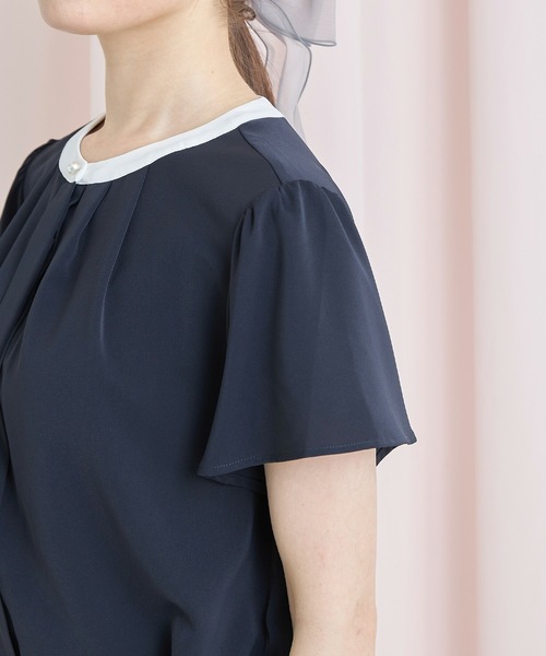 tocco closet（トッコ　クローゼット）の「パール釦タック入り２ＷＡＹ配色ブラウス（シャツ/ブラウス・レディース・ブラック/ネイビー/オフホワイト・M）」の9枚目の写真