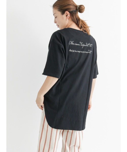 Lugnoncure（ルノンキュール）の「刺繍ロゴTシャツ（Tシャツ/カットソー・レディース・ブラック/ベージュ/オフホワイト/サックスブルー・ﾌﾘ-）」の3枚目の写真