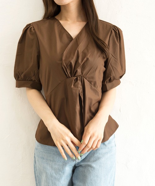 Alite cloth（アリーテクロス）の「Ⅴネックブラウス（シャツ/ブラウス・レディース・ホワイト/ブラック/ブラウン・FREE）」の3枚目の写真