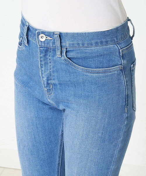 OFUON le MK（オフオンルエムケー）の「【洗濯機で洗える】スリムテーパードデニム（デニムパンツ・レディース・ネイビー/ブルー・40/38/36）」の16枚目の写真