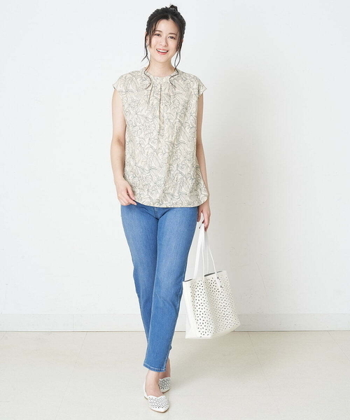 OFUON le MK（オフオンルエムケー）の「【洗濯機で洗える】スリムテーパードデニム（デニムパンツ・レディース・ネイビー/ブルー・40/38/36）」の10枚目の写真