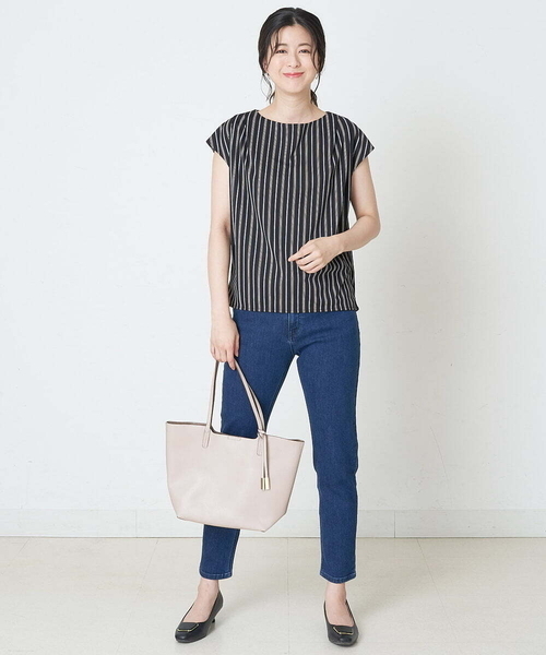 OFUON le MK（オフオンルエムケー）の「【洗濯機で洗える】スリムテーパードデニム（デニムパンツ・レディース・ネイビー/ブルー・40/38/36）」の21枚目の写真