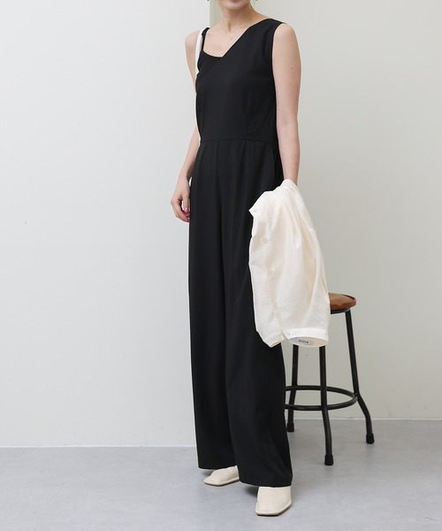 ワンショルダーオールインワン