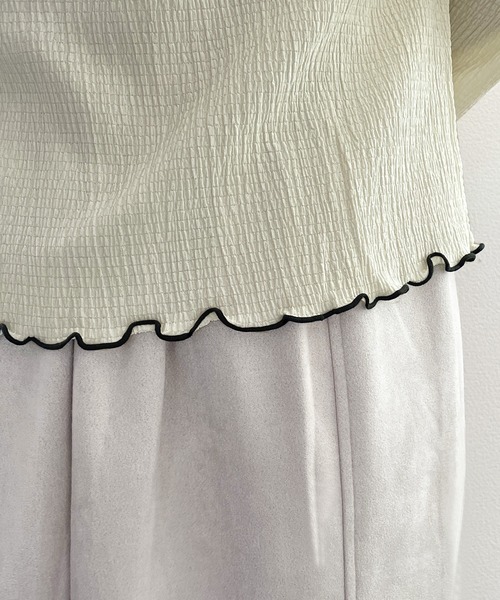 classicalelf（クラシカルエルフ）の「一枚で美人見え。2way配色メロウシャーリングトップス(長袖)（Tシャツ/カットソー・レディース・ブラック/ブルー/アイボリー/グレイッシュベージュ・SMALL/MEDIUM/LARGE/X-LARGE）」の7枚目の写真