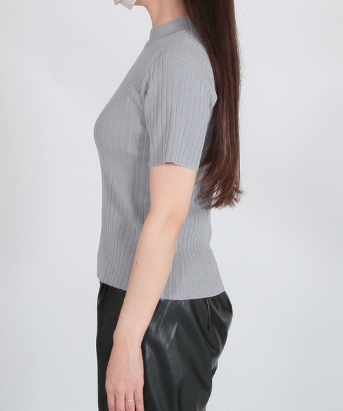 Julia Boutique（ジュリアブティック）の「ハイネック半袖リブニットトップス/22506（ニット/セーター・レディース・ブラック/ベージュ/グレー/レッド/ピンク・ONE）」の22枚目の写真