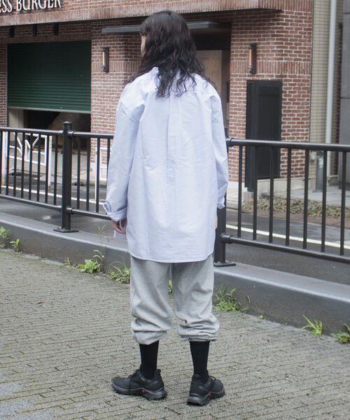 GEVACO（ゲバコ）の「＼好評につき再販開始／【GEVACO/ゲバコ】バンドカラーOX ロングスリーブシャツ（シャツ/ブラウス・メンズ・オフホワイト/グレー系その他/グレイッシュブルー・S/M/L）」の8枚目の写真