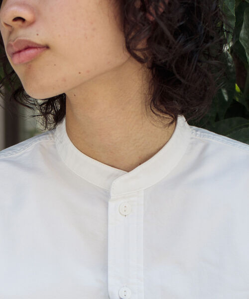 GEVACO（ゲバコ）の「＼好評につき再販開始／【GEVACO/ゲバコ】バンドカラーOX ロングスリーブシャツ（シャツ/ブラウス・メンズ・オフホワイト/グレー系その他/グレイッシュブルー・S/M/L）」の22枚目の写真