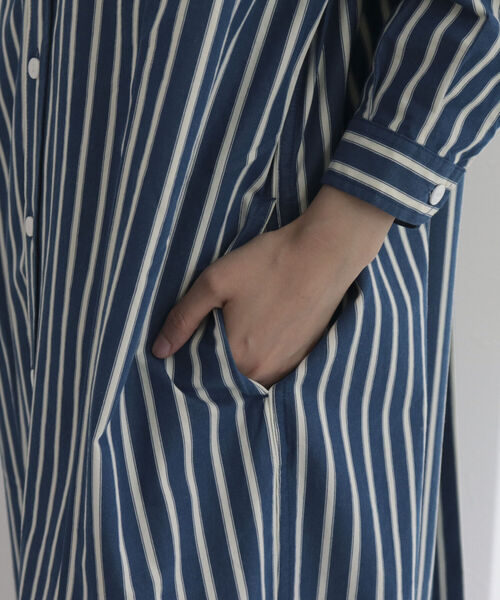 GEVACO（ゲバコ）の「【GEVACO/ゲバコ】ストライプレギュラーカラーロングスリーブ ワンピース（シャツワンピース・レディース・ブルー系その他/ブラック系その他・38）」の15枚目の写真