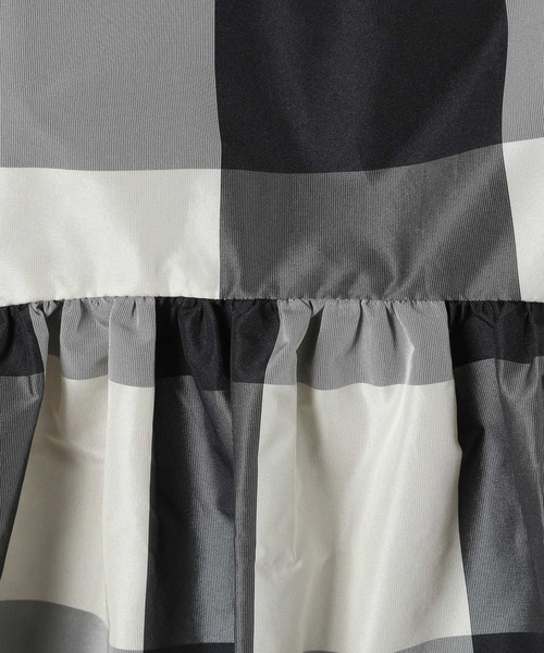 LOWRYS FARM（ローリーズファーム）の「メモリーティアードスカート　162998（スカート・キッズ・ブラック/ブラック系その他/レッド系その他・110cm/120cm/130cm/140cm/150cm）」の11枚目の写真