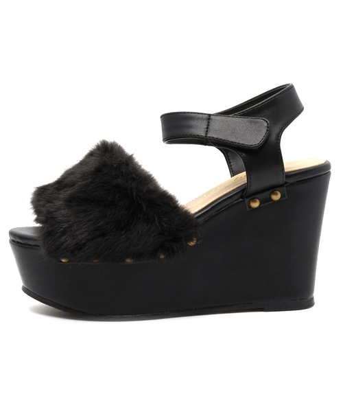 WEGO（ウィゴー）の「WEGO/ファーウェッジサンダル（サンダル・レディース・ブラック/ベージュ・MEDIUM/LARGE）」の3枚目の写真