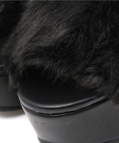 WEGO（ウィゴー）の「WEGO/ファーウェッジサンダル（サンダル・レディース・ブラック/ベージュ・MEDIUM/LARGE）」の6枚目の写真