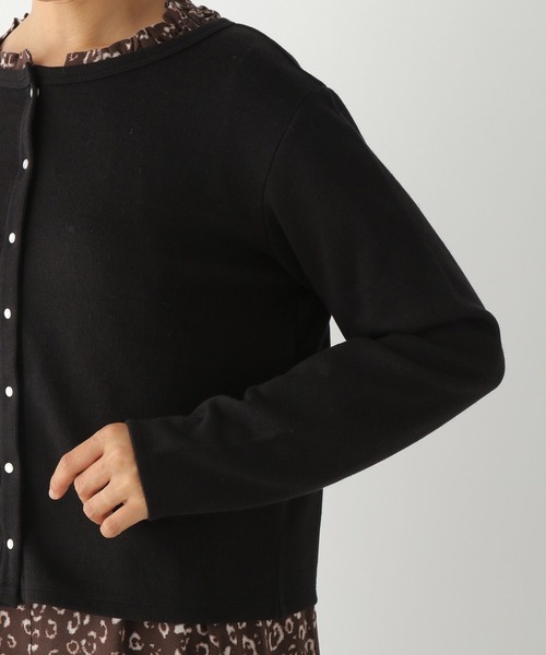 LEPSIM（レプシィム）の「スナップボタンショート丈プルオーバー　299523（カーディガン/ボレロ・レディース・ブラック/ピンク/グリーン・FREE）」の11枚目の写真