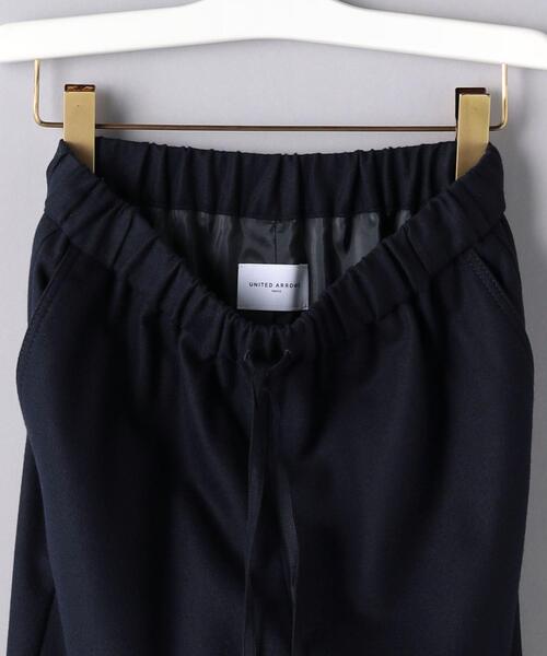 UNITED ARROWS(ユナイテッドアローズ)の「W/PU イージーパンツ(その他パンツ・レディース・オフホワイト/モカ/コバルトブルー/ネイビー・36/38)」の17枚目の写真