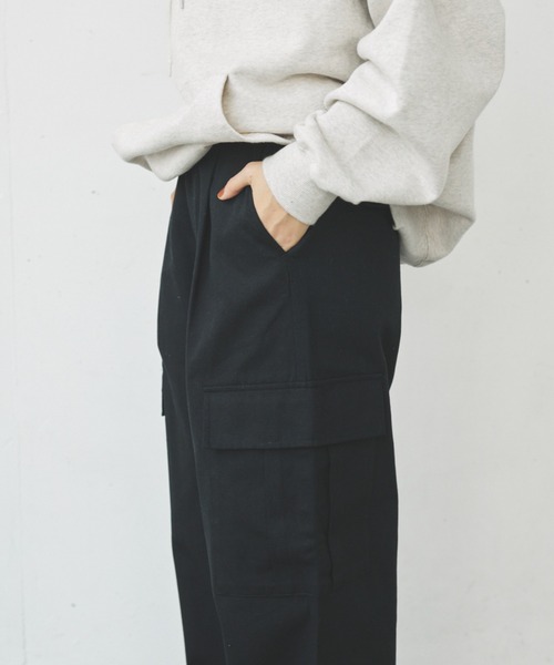 flaner(フラネ)の「Loose military cargo pants/ルーズミリタリーカーゴパンツ(カーゴパンツ・レディース・ブラック/カーキ・SMALL/MEDIUM/LARGE)」の7枚目の写真
