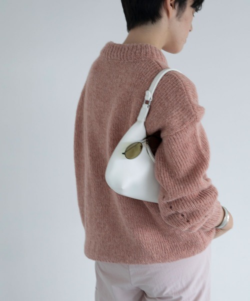 marjour(マージュール)の「MINIMAL SHOULDER BAG(ショルダーバッグ・レディース・オフホワイト/ブラック/オレンジ/グリーン・FREE)」の19枚目の写真