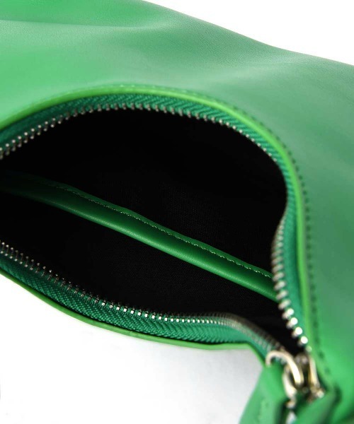 marjour(マージュール)の「MINIMAL SHOULDER BAG(ショルダーバッグ・レディース・オフホワイト/ブラック/オレンジ/グリーン・FREE)」の12枚目の写真