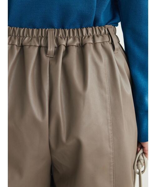 Green　Parks（グリーンパークス）の「フェイクレザーハーフパンツ（その他パンツ・レディース・ブラック/ブラウン・FREE）」の10枚目の写真