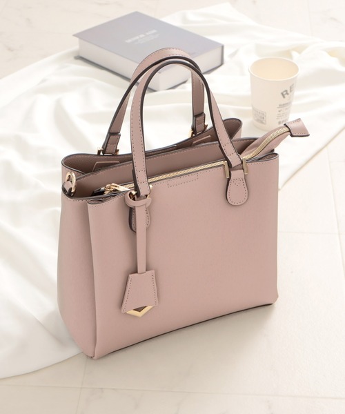 Honeys(ハニーズ)の「軽量両あおりハンドBag(ハンドバッグ・レディース・ライトカーキ/ブラック/スモークピンク/ライトベージュ/アイボリー/グレー・FREE)」の6枚目の写真