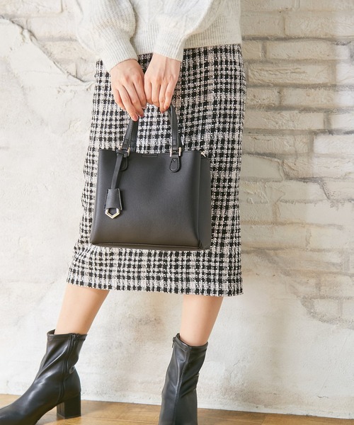 Honeys(ハニーズ)の「軽量両あおりハンドBag(ハンドバッグ・レディース・ライトカーキ/ブラック/スモークピンク/ライトベージュ/アイボリー/グレー・FREE)」の11枚目の写真