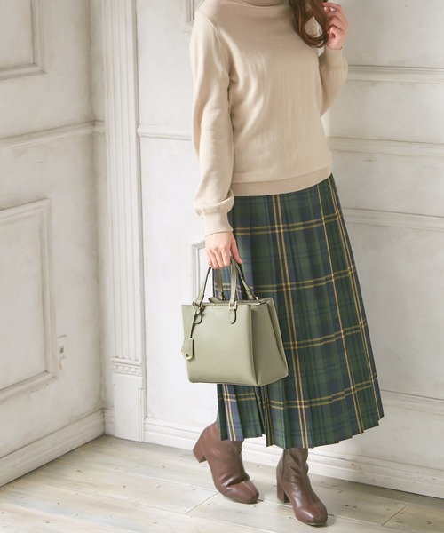 Honeys(ハニーズ)の「軽量両あおりハンドBag(ハンドバッグ・レディース・ライトカーキ/ブラック/スモークピンク/ライトベージュ/アイボリー/グレー・FREE)」の15枚目の写真