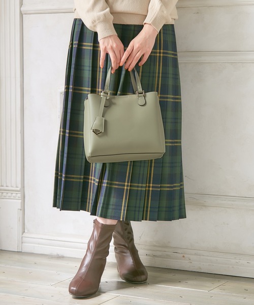 Honeys(ハニーズ)の「軽量両あおりハンドBag(ハンドバッグ・レディース・ライトカーキ/ブラック/スモークピンク/ライトベージュ/アイボリー/グレー・FREE)」の19枚目の写真