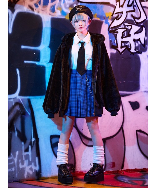 Jamie エーエヌケー(ジェイミーエーエヌケー)の「ネコちゃんファーブルゾン(ブルゾン・レディース・ブラック・M)」の12枚目の写真