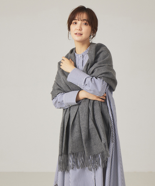 qualite(カリテ)の「【TWEEDMILL】大判ストール(ストール/ショール・レディース・グレー/ネイビー/ダークベージュ/ブラック・フリー)」の2枚目の写真