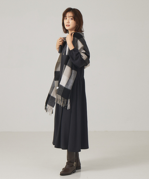 qualite(カリテ)の「【TWEEDMILL】大判ストール(ストール/ショール・レディース・グレー/ネイビー/ダークベージュ/ブラック・フリー)」の6枚目の写真