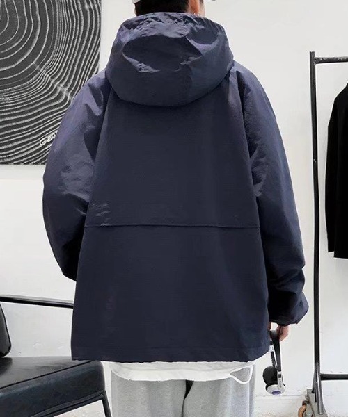 MGV(エムジーヴィー)の「ワンポイントスタンドアッププルオーバー(ブルゾン・メンズ・ネイビー/ブラック・MEDIUM/LARGE/X-LARGE)」の8枚目の写真