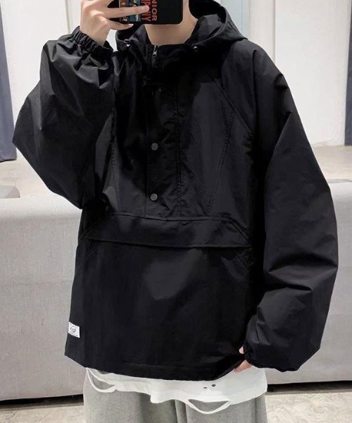 MGV(エムジーヴィー)の「ワンポイントスタンドアッププルオーバー(ブルゾン・メンズ・ネイビー/ブラック・MEDIUM/LARGE/X-LARGE)」の4枚目の写真