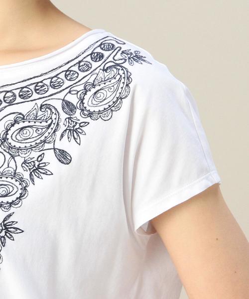 BEAUTY&YOUTH UNITED ARROWS（ビューティーアンドユースユナイテッドアローズ）の「BYBC ボヘミアン刺繍ショートスリーブ◆（Tシャツ/カットソー・レディース・ホワイト/ブラック/グレー・フリー）」の4枚目の写真
