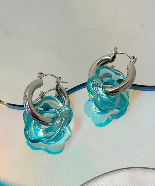 WEGO(ウィゴー)の「WEGO/フラワーフープピアス(ピアス(両耳用)・レディース・その他1/シルバー/ブルー/オレンジ・FREE)」の2枚目の写真