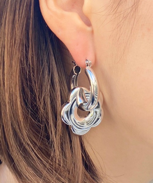 WEGO(ウィゴー)の「WEGO/フラワーフープピアス(ピアス(両耳用)・レディース・その他1/シルバー/ブルー/オレンジ・FREE)」の9枚目の写真