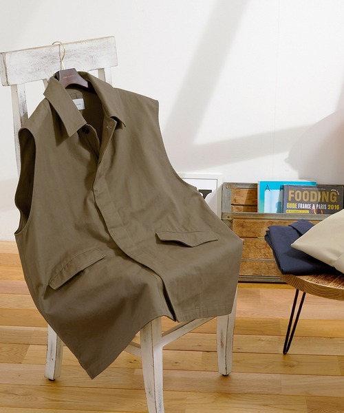 EMMA CLOTHES(エマクローズ)の「ツイル比翼ミリタリーベスト EMMA CLOTHES(ベスト・メンズ・モカ/ベージュ/ダークネイビー・M/L)」の4枚目の写真