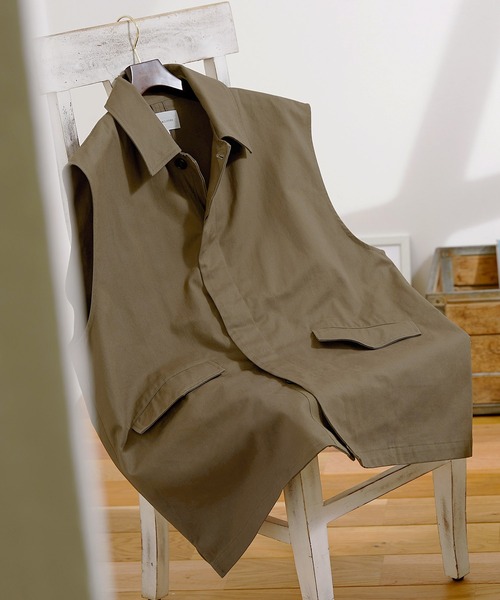 EMMA CLOTHES(エマクローズ)の「ツイル比翼ミリタリーベスト EMMA CLOTHES(ベスト・メンズ・モカ/ベージュ/ダークネイビー・M/L)」の6枚目の写真