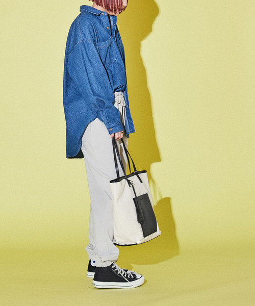 CONVERSE TOKYO（コンバーストウキョウ）の「アウトポケットトートバッグ（トートバッグ・レディース・ブラック系その他/ベージュ/ブラック・FREE）」の7枚目の写真