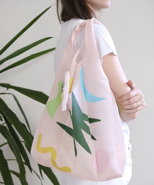 WOOD'D（ウッド）の「WOOD’D　Reusable Foldable Shopping Bag（エコバッグ/サブバッグ・レディース・イエロー/オレンジ/ブルー/グリーン/ライトグリーン/ワインレッド/マルチ/ミント/ダークブルー/ベビーピンク/サーモンピンク/ライトピンク/ダークグリーン/ブラック/ホワイト・FREE）」の11枚目の写真