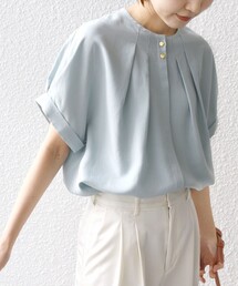 【WEB限定】〈洗濯機可能〉麻混 フロント タック ドルマン ブラウス