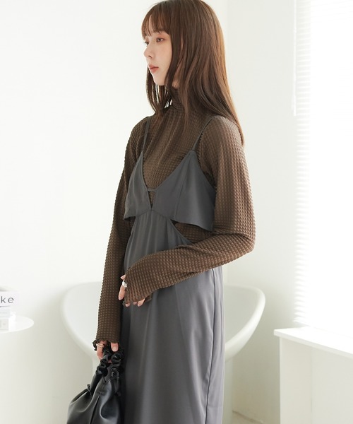 ECRIRE（エクリール）の「裾スリットポコポコシアーハイネックプルオーバー（Tシャツ/カットソー・レディース・ブラック/アイボリー/ダークブラウン・M）」の17枚目の写真