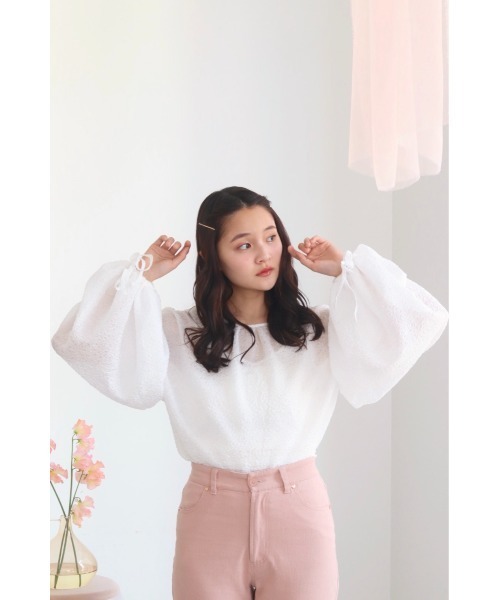 muguet（ミュゲ）の「emboss volume blouse（シャツ/ブラウス・レディース・ピンク/ホワイト・FREE）」の15枚目の写真