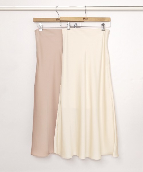 flower（フラワー）の「シルキーフレアスカート（スカート・レディース・アイボリー/ピンク・FREE）」の17枚目の写真