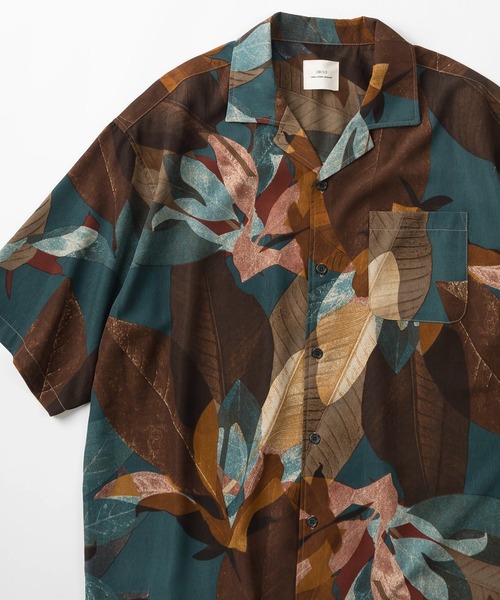 make a ray!（メイク ア レイ！）の「レーヨン総柄 オープンカラー ヴィンテージテイスト アロハシャツ/ 半袖シャツ/ボックスシルエット（シャツ/ブラウス・メンズ・ダークブラウン/ベージュ/ホワイト/ブラック/パープル/ブラウン/ネイビー/グレー・M/L/XL）」の4枚目の写真
