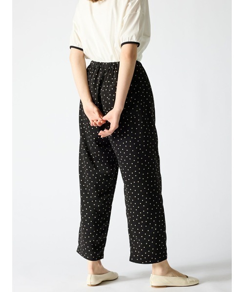 mizuiroind(ミズイロインド)の「mizuiro ind ドットワイドスラックス(スラックス・レディース・ブラック/グレー/ベージュ・2)」の9枚目の写真