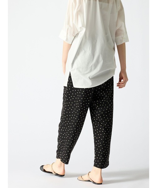 mizuiroind(ミズイロインド)の「mizuiro ind ドットワイドスラックス(スラックス・レディース・ブラック/グレー/ベージュ・2)」の11枚目の写真